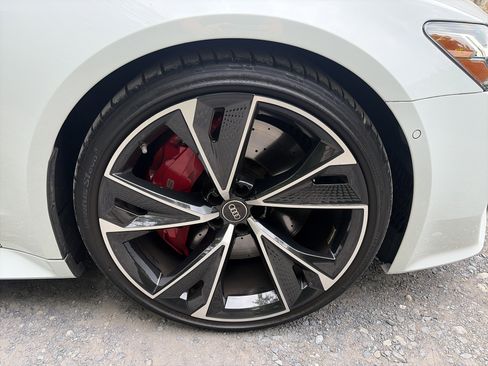 Used 2022 Audi RS 7 Sportback AWD/4WD image 14