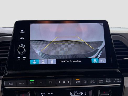 Used 2025 Honda Odyssey EX-L image 17
