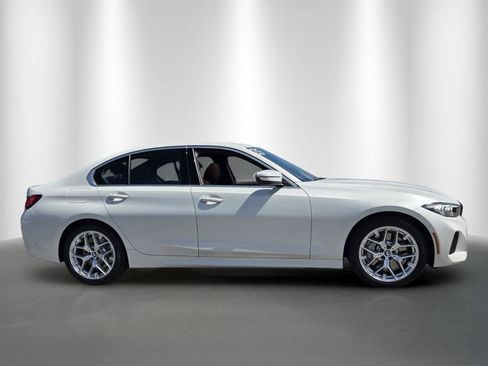 Certified 2025 BMW 330i Sedan RWD image 8