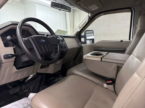 Used 2008 Ford F350 XL image 4