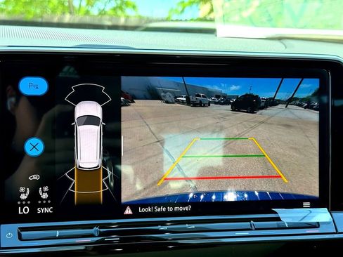 New 2026 Volkswagen Atlas SE FWD image 16