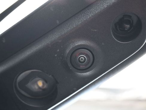 Used 2024 Chevrolet Silverado 1500 ZR2 w/ Technology Package image 50