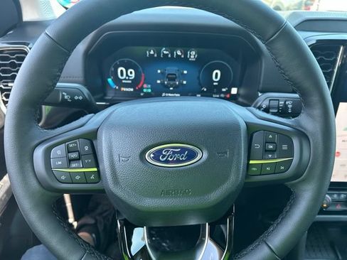 New 2026 Ford Ranger Lariat w/ Black Appearance Package AWD/4WD image 28