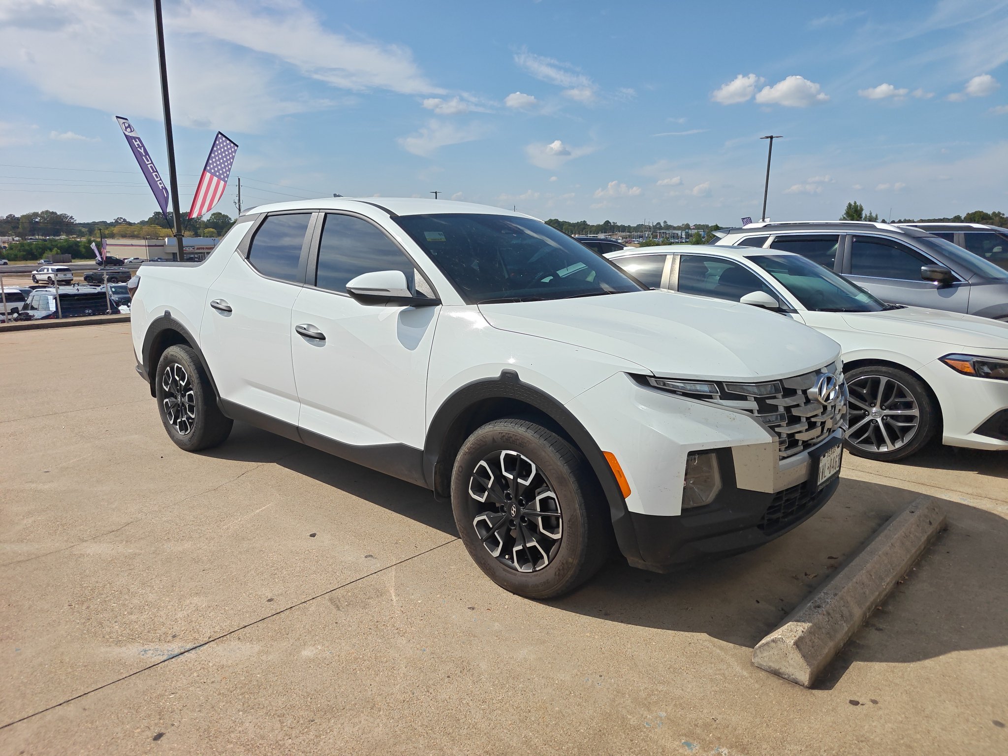 Used 2024 Hyundai Santa Cruz SEL FWD image 3