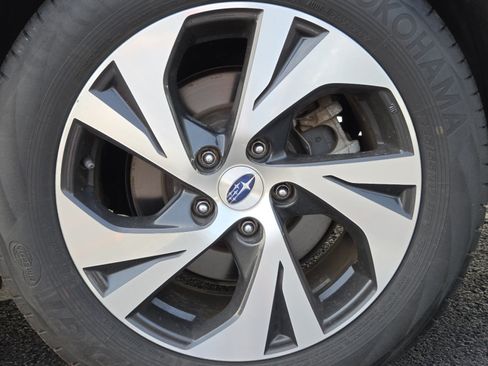 Used 2023 Subaru Legacy Premium AWD/4WD image 11