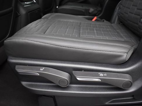 Certified 2025 Cadillac Escalade Sport Platinum image 30