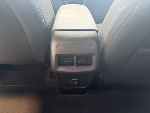 Used 2023 Chevrolet Equinox LT image 20