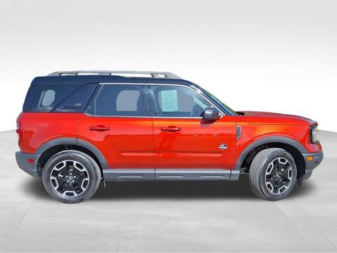 Used 2024 Ford Bronco Sport Outer Banks w/ Tech Package AWD/4WD image 8