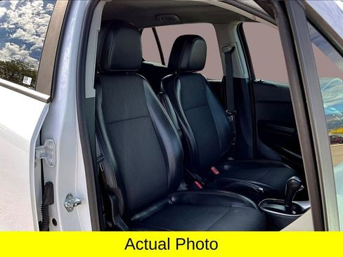 Used 2021 Chevrolet Trax LT image 7