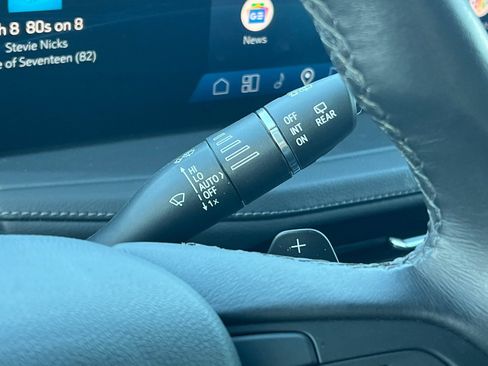 Certified 2025 Cadillac XT4 Premium Luxury image 40