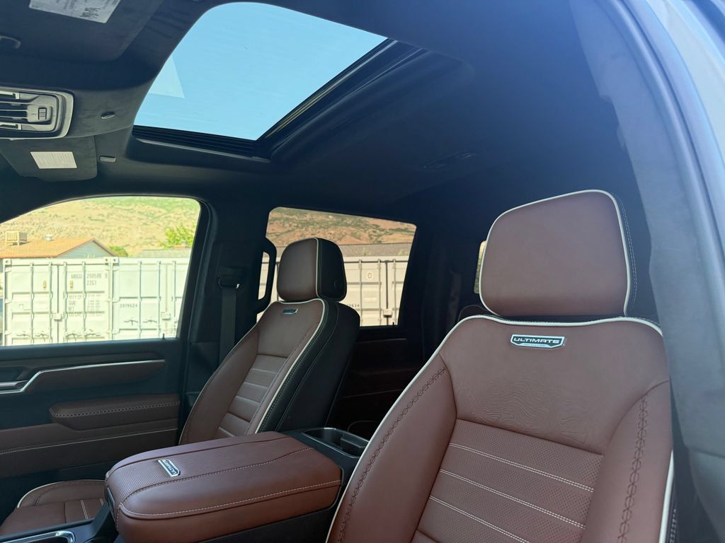 Used 2026 GMC Sierra 3500 Denali Ultimate AWD/4WD image 23