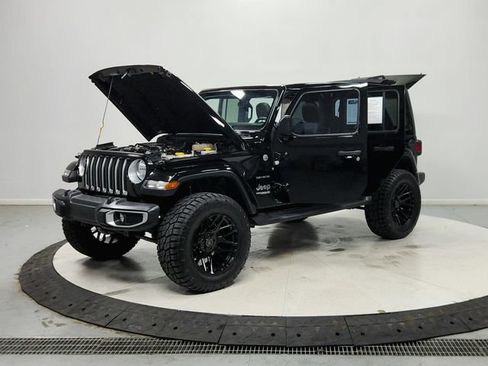 Used 2021 Jeep Wrangler Unlimited Sahara w/ Cold Weather Group AWD/4WD image 12