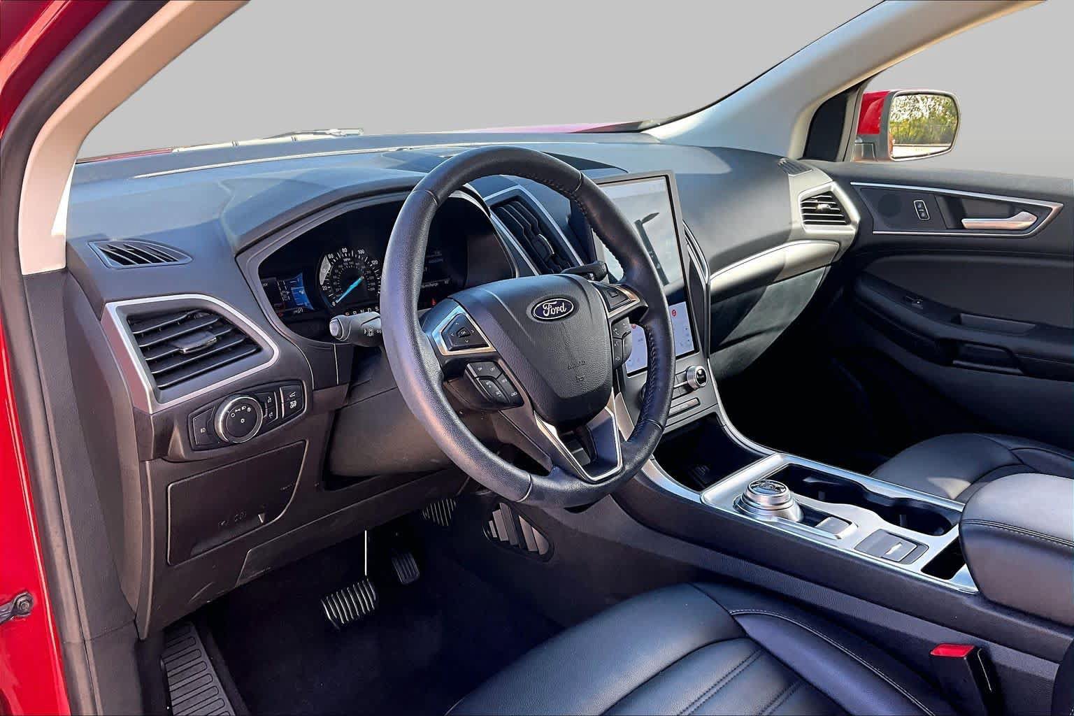 Used 2022 Ford Edge SEL w/ Convenience Package AWD/4WD image 17