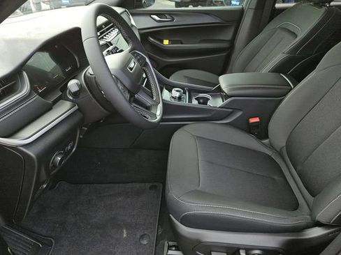 New 2025 Jeep Grand Cherokee Laredo X image 22