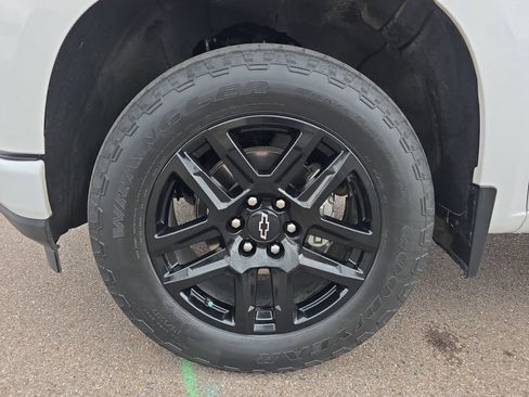 Used 2021 Chevrolet Silverado 1500 Custom w/ Rally Edition AWD/4WD image 9