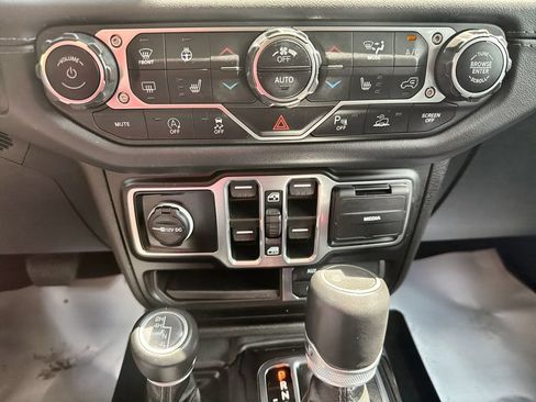 Used 2024 Jeep Wrangler Unlimited Sahara w/ Safety Group AWD/4WD image 26