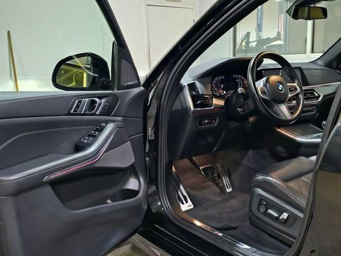 Used 2023 BMW X5 xDrive40i w/ M Sport Package image 21