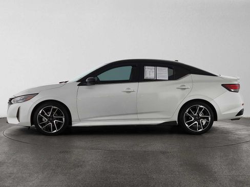 Used 2024 Nissan Sentra SR FWD image 12