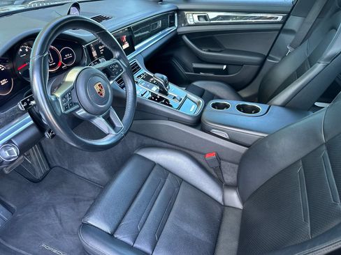 Used 2018 Porsche Panamera 4 AWD/4WD image 10