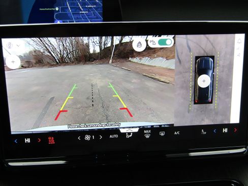 Used 2025 Ford Expedition Platinum w/ Platinum Ultimate Package image 34