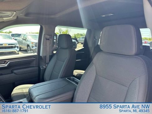 Used 2024 Chevrolet Silverado 1500 LT w/ Protection Package AWD/4WD image 17