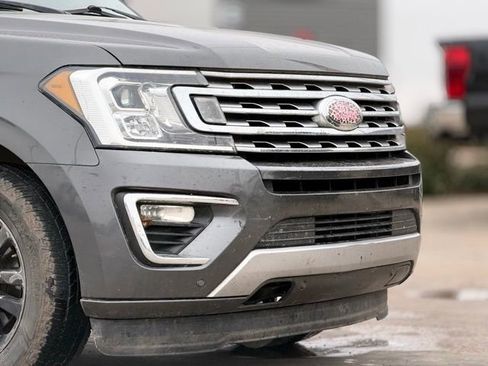 Used 2019 Ford Expedition Limited w/ Equipment Group 301A image 7