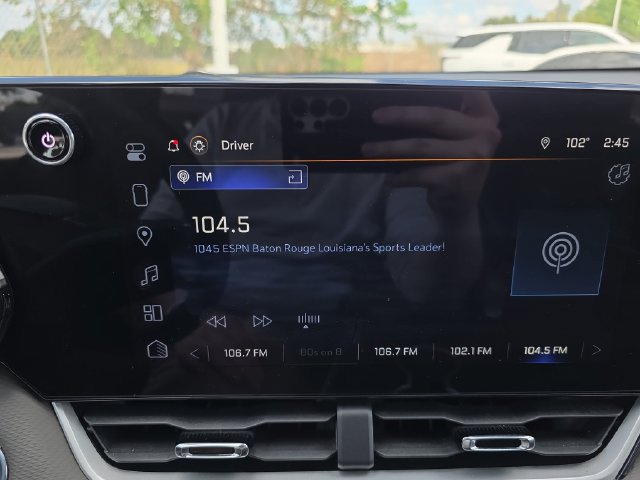 Used 2025 Chevrolet Equinox LT w/ Convenience Package II FWD image 17