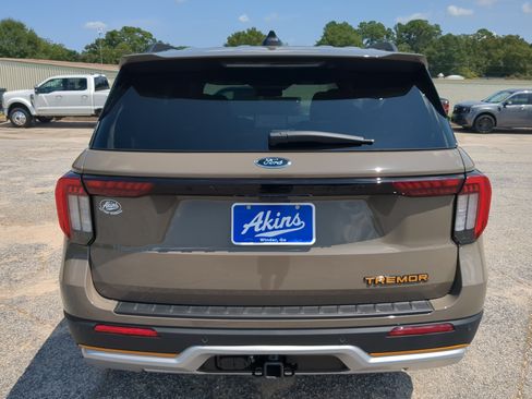 New 2026 Ford Explorer Tremor w/ Tremor Convenience Package AWD/4WD image 4
