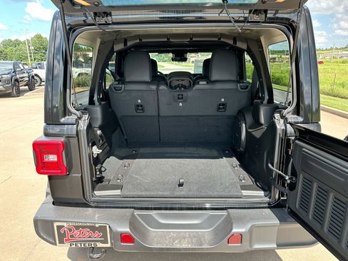 New 2024 Jeep Wrangler Sahara w/ Technology Group image 23