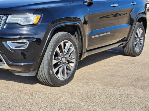 Used 2018 Jeep Grand Cherokee Overland image 8
