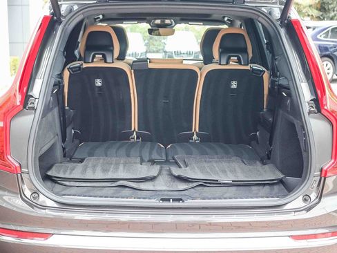 Used 2024 Volvo XC90 T8 Ultimate AWD/4WD image 31
