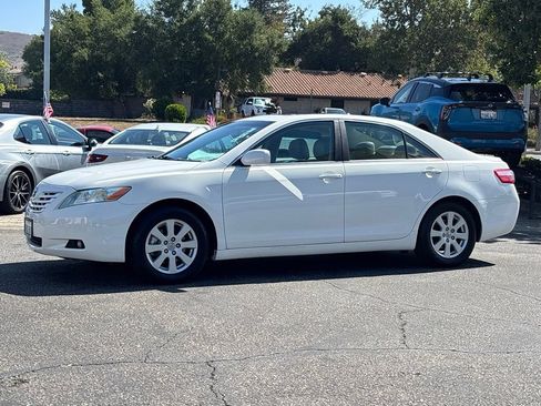 Used 2009 Toyota Camry XLE FWD image 12