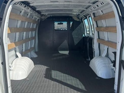 Used 2024 Chevrolet Express 2500 w/ Driver Convenience Package image 8