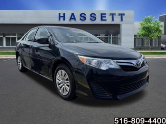 Used 2014 Toyota Camry LE FWD video 1