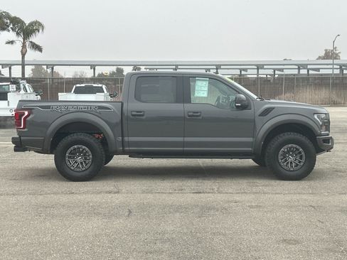 Certified 2020 Ford F150 Raptor w/ Equipment Group 802A Luxury image 3