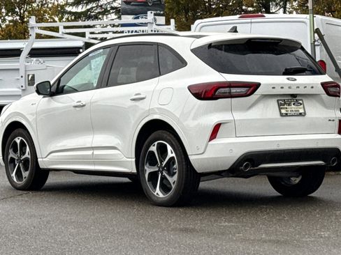 Used 2024 Ford Escape ST-Line Elite w/ Premium Technology Package image 6