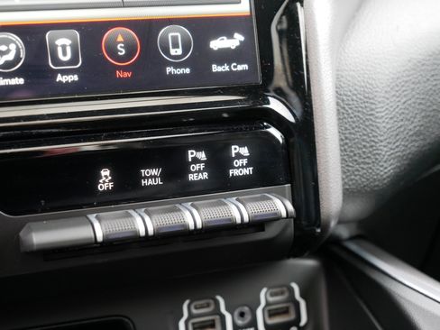 Used 2021 RAM 1500 Laramie image 33