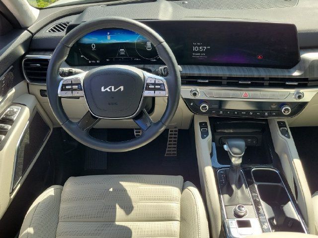 Certified 2024 Kia Telluride SX Prestige w/ Towing Package AWD/4WD image 17
