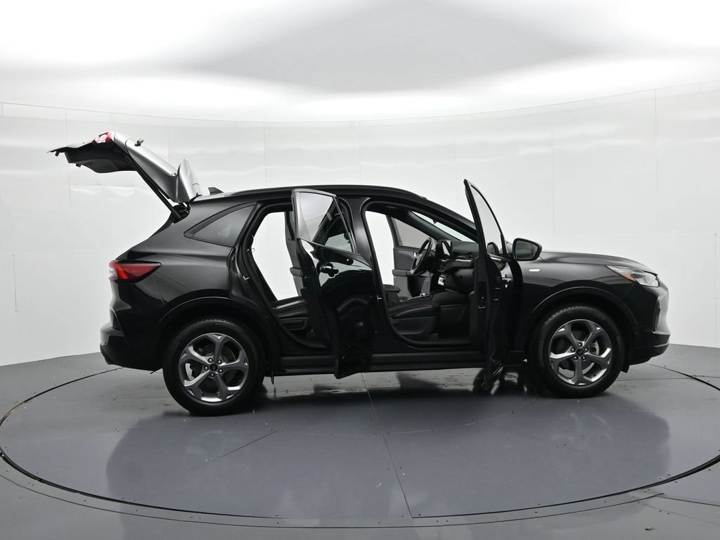 Used 2024 Ford Escape ST-Line w/ Tech Pack #1 AWD/4WD image 23