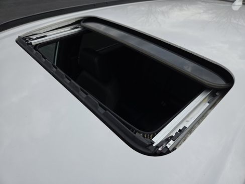 Used 2024 Honda CR-V Sport-L image 4