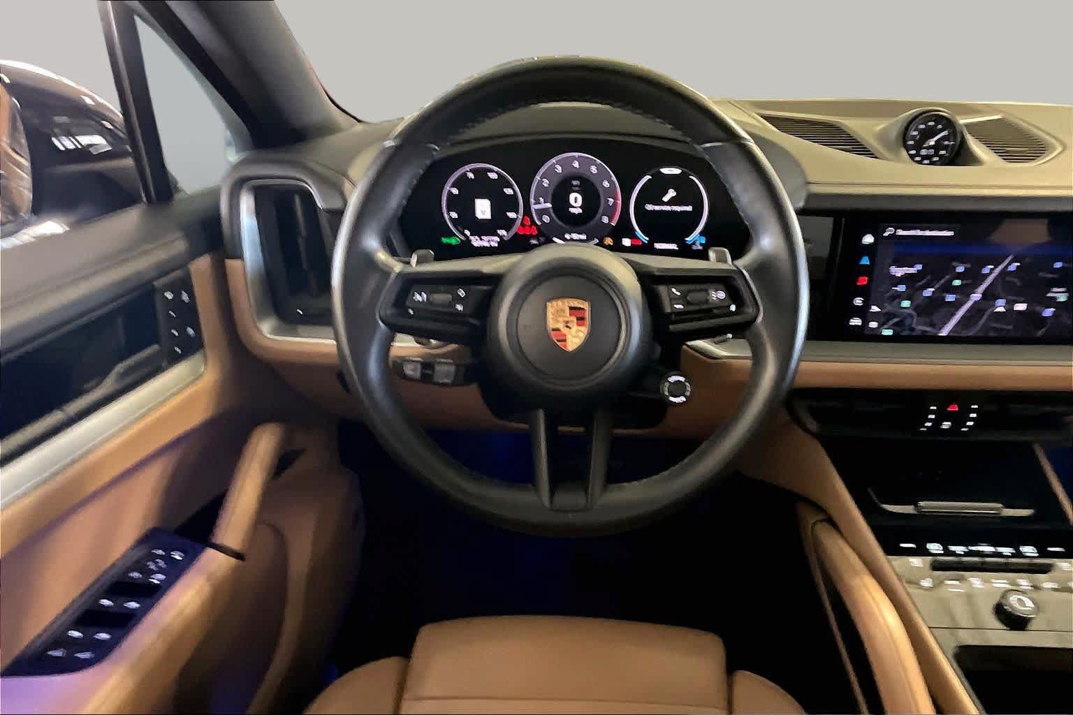 Used 2024 Porsche Cayenne Coupe w/ Premium Package Plus AWD/4WD image 5