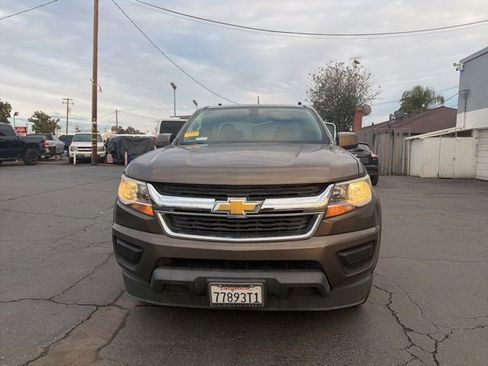 Used 2015 Chevrolet Colorado LT image 2
