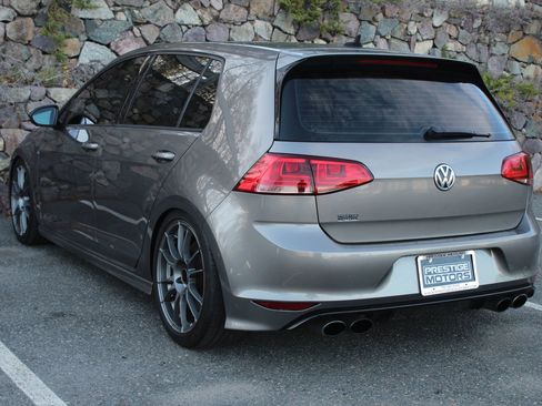 Used 2016 Volkswagen Golf 4-Door AWD/4WD image 7