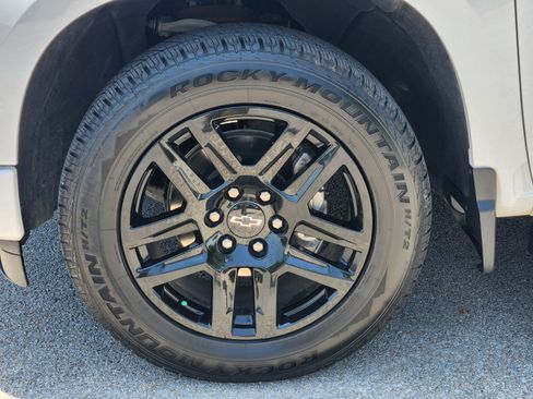 Used 2023 Chevrolet Silverado 1500 Custom w/ LPO, Dark Essentials Package RWD image 28