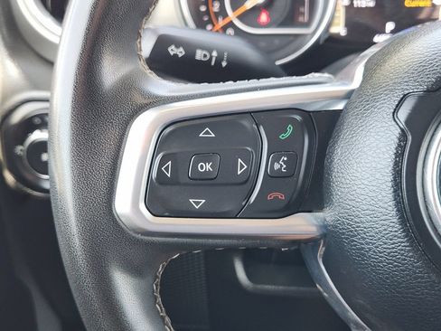 Used 2023 Jeep Wrangler Unlimited Sahara w/ Cold Weather Group AWD/4WD image 28
