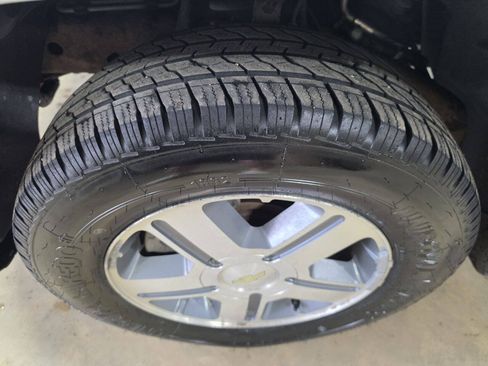 Used 2005 Chevrolet TrailBlazer EXT 4WD w/ LS Preferred Equipment Group image 13