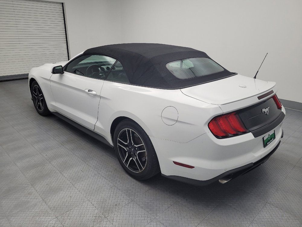 Used 2022 Ford Mustang Premium RWD image 3