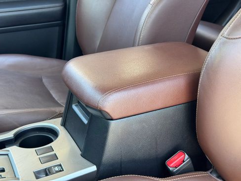 Used 2017 Toyota 4Runner Limited AWD/4WD image 25