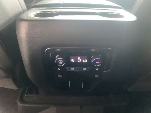 Used 2025 Chevrolet Suburban RST w/ Comfort Package RWD image 20