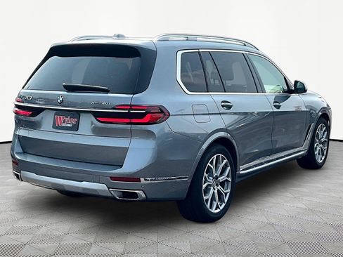 Used 2024 BMW X7 xDrive40i w/ Premium Package AWD/4WD image 6